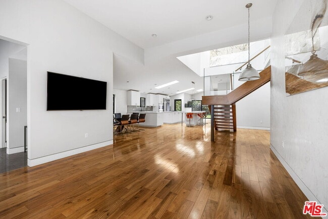 11367 Elderwood St in Los Angeles, CA - Building Photo - Building Photo