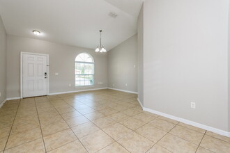 1148 Cambourne Dr in Kissimmee, FL - Building Photo - Building Photo