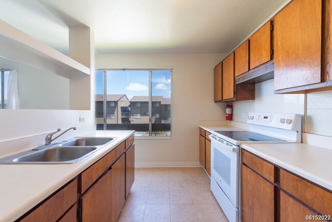 92-1132-1132 Panana St in Kapolei, HI - Building Photo - Building Photo