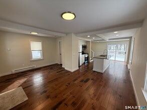 98 E Elm St in Torrington, CT - Building Photo - Building Photo