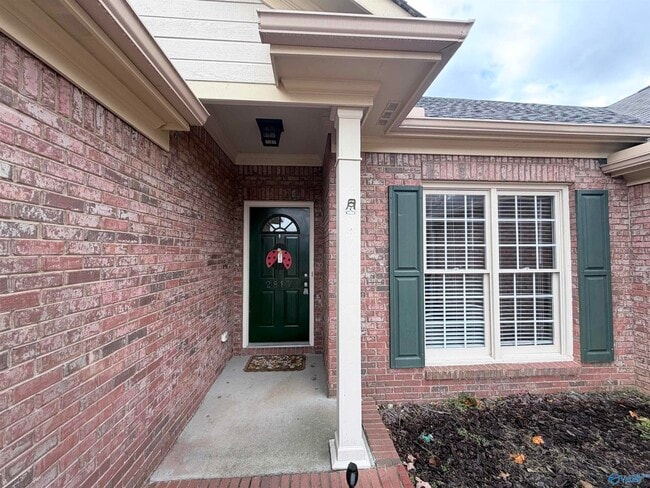2813 Willowick Tr SE in Owens Cross Roads, AL - Building Photo - Building Photo