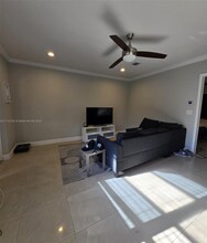 831 NE 14th Ct in Fort Lauderdale, FL - Building Photo - Building Photo