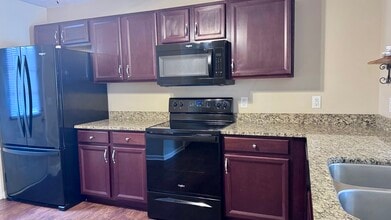 11 Tall Grass Ln in Morgantown, WV - Building Photo - Building Photo