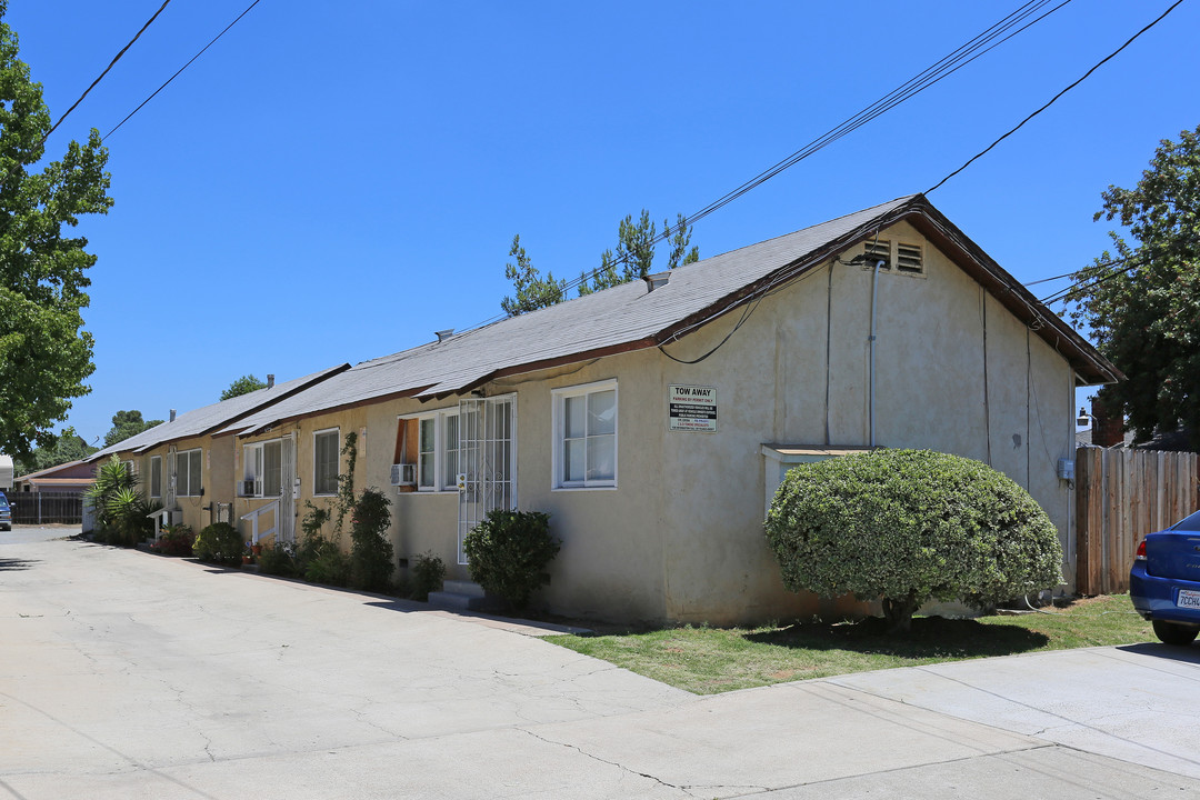 593-599 S 2nd St in El Cajon, CA - Building Photo