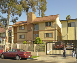 Westside Manor & Gibraltar Apartments in Los Angeles, CA - Building Photo - Building Photo