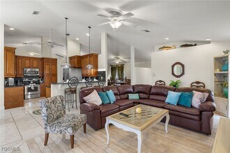 2138 SE 5th Pl in Cape Coral, FL - Building Photo - Building Photo