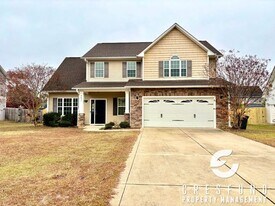 4031 Watford Way in Fayetteville, NC - Building Photo