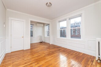 49 Worthington St, Unit 29 in Boston, MA - Foto de edificio - Building Photo