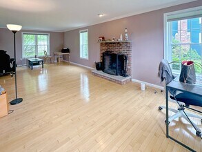 5 Reservoir Ridge Rd in Framingham, MA - Building Photo - Building Photo