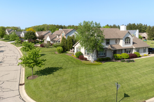 The Trillium at the Meadowlands in Pleasant Prairie, WI - Building Photo - Building Photo