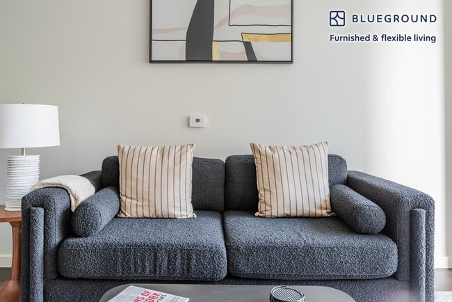 150 Van Ness Ave, Unit SI FL8-ID2030 in San Francisco, CA - Building Photo - Building Photo