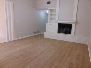 10301 Ray Ave in Austin, TX - Building Photo - Building Photo