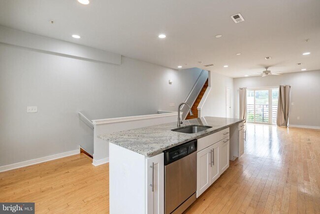 4124 Tower St in Philadelphia, PA - Building Photo - Building Photo