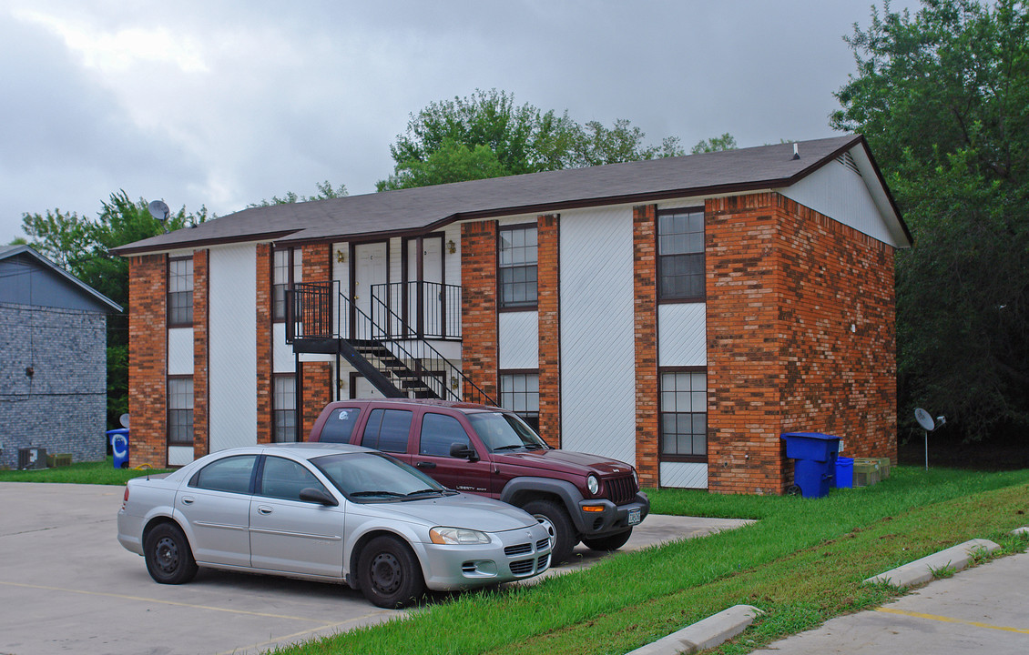 206 Erby St in Copperas Cove, TX - Foto de edificio