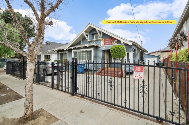 1259 W 35th St in Los Angeles, CA - Foto de edificio - Building Photo