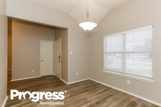 841 Beaver Creek Dr in Burleson, TX - Building Photo - Building Photo