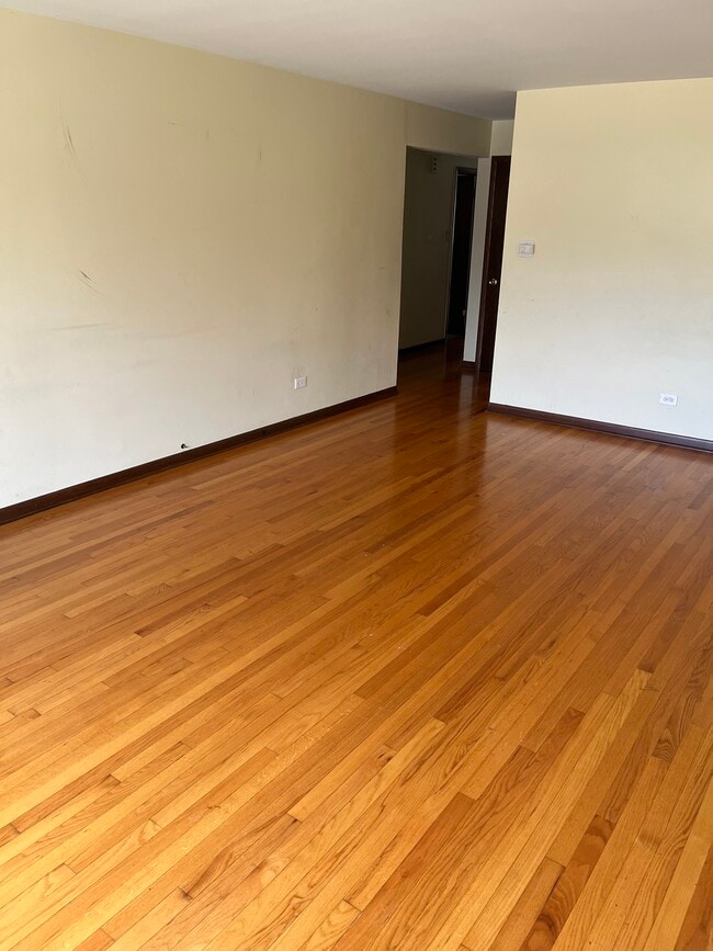 332 Luella Ave, Unit Unit# 2 in Calumet City, IL - Foto de edificio - Building Photo