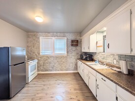 23 Elmwood Ave, Unit Lower Apartamentos