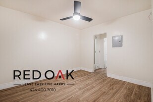 2417 W Vernon Ave, Unit 2427 in Los Angeles, CA - Building Photo