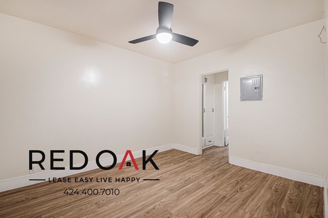 property at 2417 W Vernon Ave