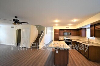 1783 W Springfield Way in Chandler, AZ - Building Photo - Building Photo