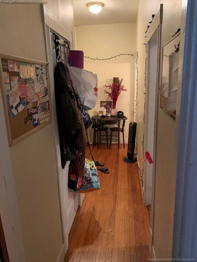 25 Gardner St, Unit 3 in Boston, MA - Building Photo - Building Photo