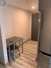 275F Larch St in Waterloo, ON - Building Photo - Building Photo