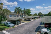 Liberty Square in Orlando, FL - Foto de edificio - Building Photo