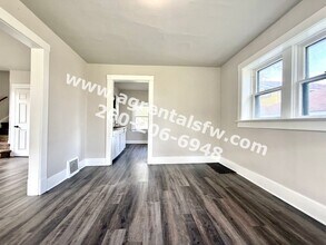 1023 Hamilton Ave in Fort Wayne, IN - Building Photo - Building Photo