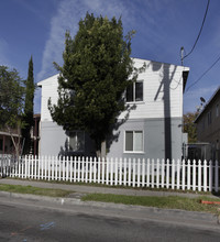 12801 Vanowen St in North Hollywood, CA - Building Photo - Building Photo