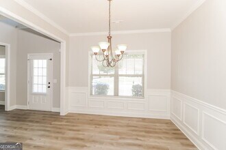 235 Summer Gate Ln in Villa Rica, GA - Foto de edificio - Building Photo