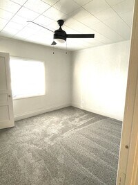1304 S Main St photo'