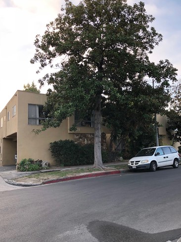 1420 Livonia Ave in Los Angeles, CA - Building Photo - Other