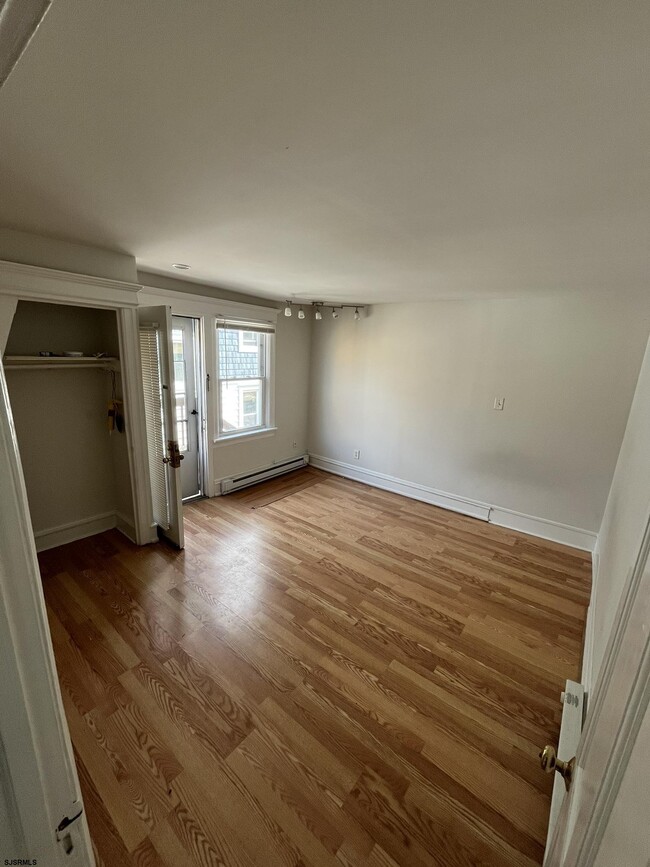 property at 14 N Oakland Ave