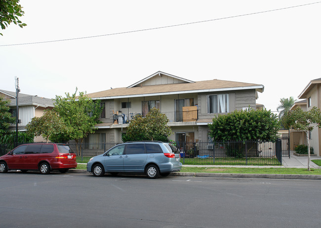 1309 W Lynne Ave in Anaheim, CA - Building Photo - Building Photo