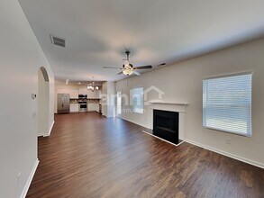 306 Stable View Loop in Dallas, GA - Building Photo - Building Photo