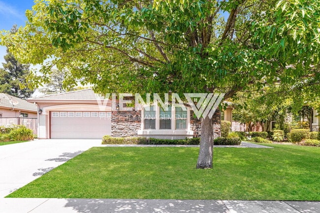 property at 1014 Waterford Dr