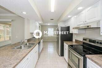 1202 MacFarlane Ave in Spring Hill, FL - Building Photo - Building Photo