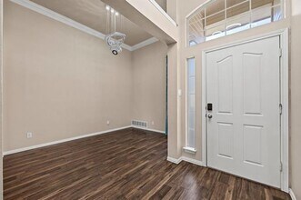 1919 Wood Crest Dr in Grapevine, TX - Building Photo - Building Photo