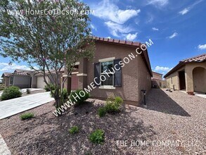 8558 W Jackdaw Ct in Tucson, AZ - Building Photo - Building Photo