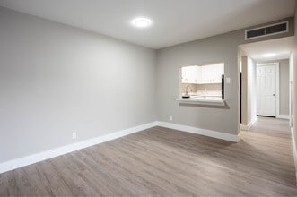 Georgetown South in Lafayette, IN - Foto de edificio - Interior Photo