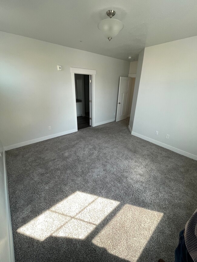 518 N 360 W in Vineyard, UT - Building Photo - Building Photo