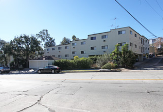 Park Plaza in Los Angeles, CA - Building Photo - Building Photo