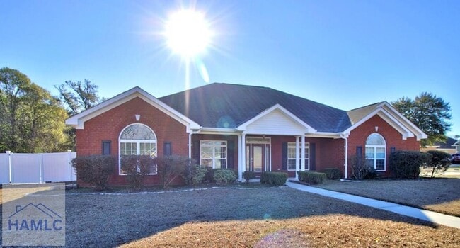 1000 White Oak Cir in Hinesville, GA - Building Photo - Building Photo
