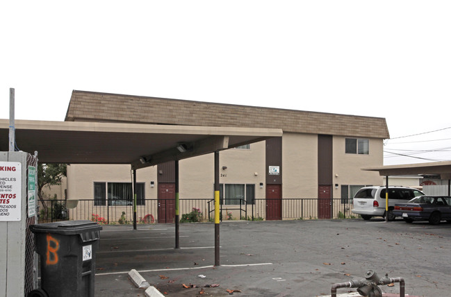 Ford Street in Watsonville, CA - Building Photo - Building Photo