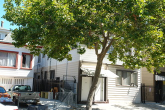 432 38th St in Oakland, CA - Building Photo - Building Photo