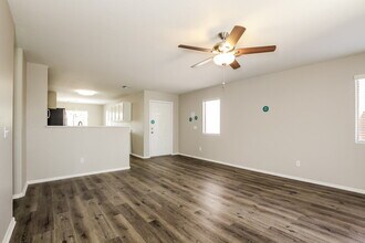 16213 W Calavar Rd in Surprise, AZ - Building Photo - Building Photo