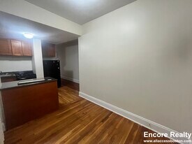 1788 Beacon St in Brookline, MA - Building Photo