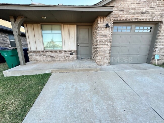 property at 411 Summit Ridge Dr