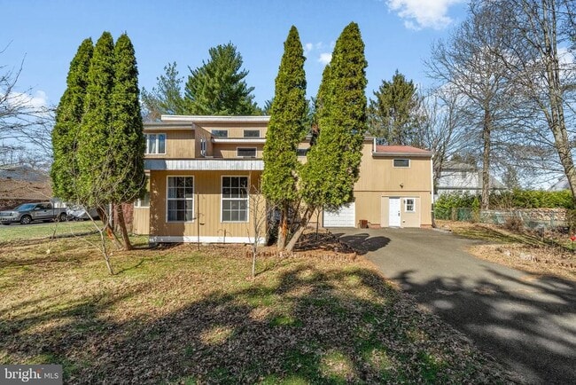 property at 216 Columbia Ave
